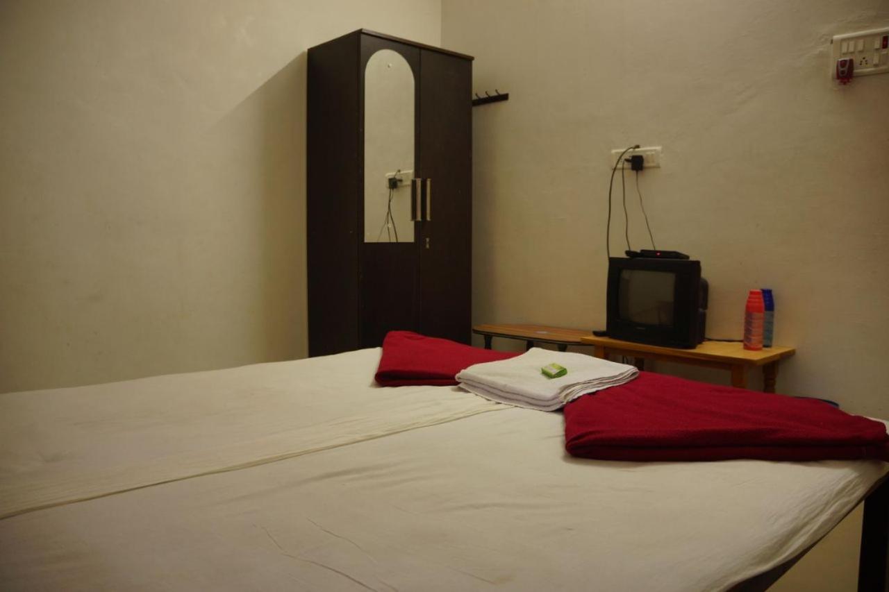 Yash Garden Residency Hotel Ganpatipule Exterior foto